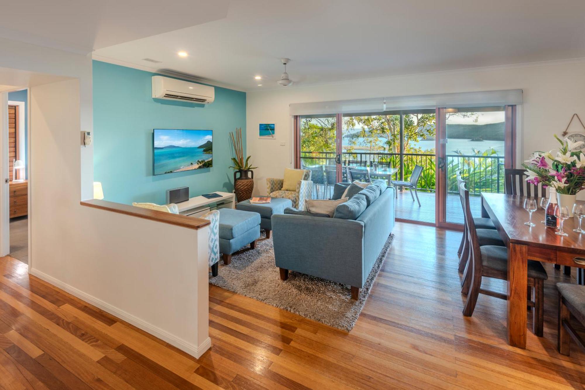 Heliconia 1 3 Bedroom Ocean Views With Golf Buggy Holiday home Hamilton Island
