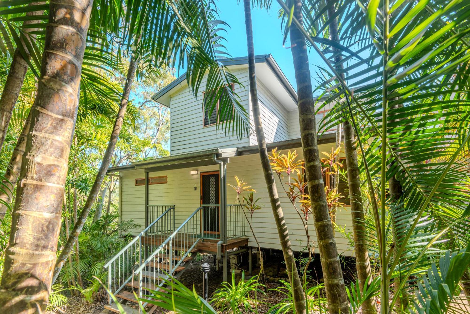 Heliconia 1 3 Bedroom Ocean Views With Golf Buggy * Hamilton Island