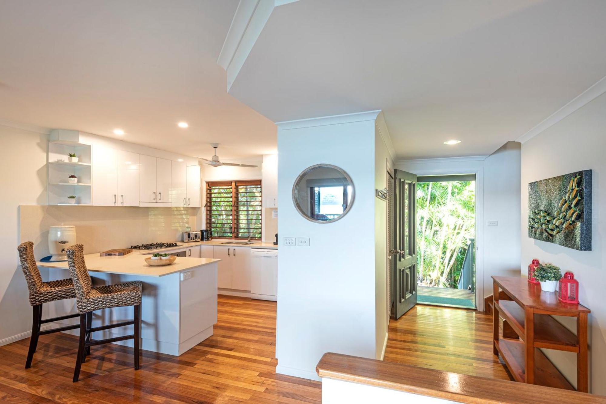 Heliconia 1 3 Bedroom Ocean Views With Golf Buggy * Hamilton Island