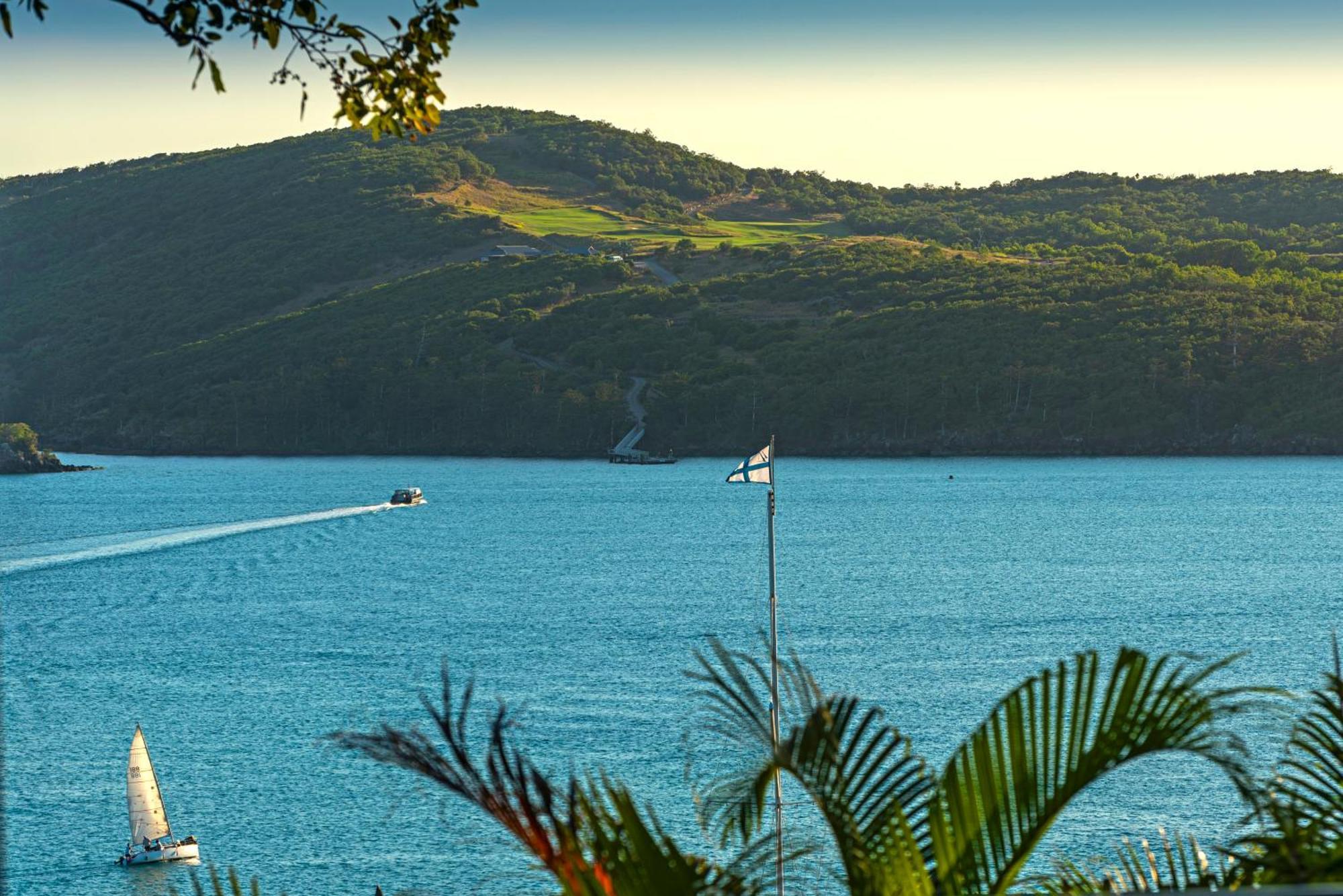Heliconia 1 3 Bedroom Ocean Views With Golf Buggy * Hamilton Island