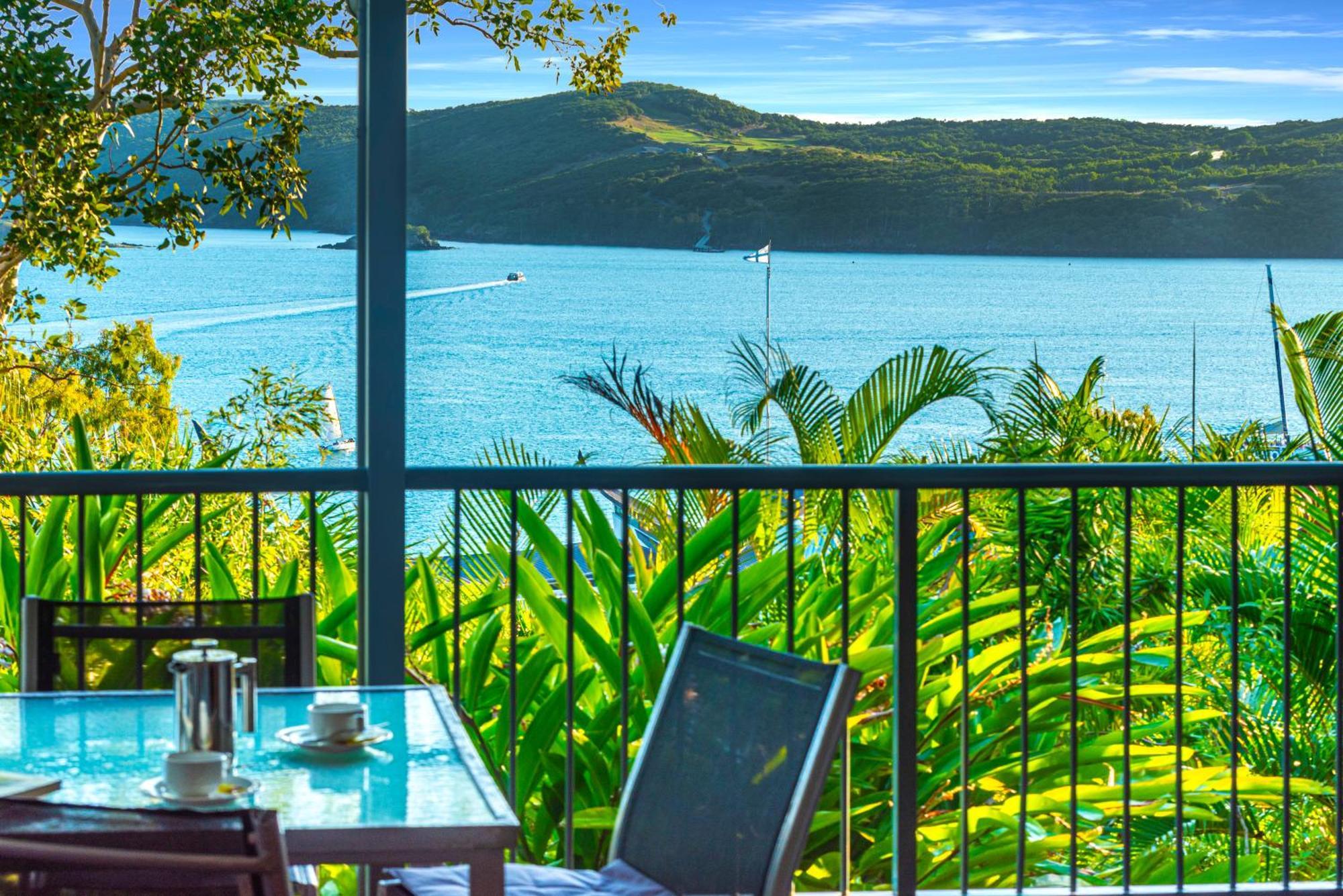 Heliconia 1 3 Bedroom Ocean Views With Golf Buggy Holiday home