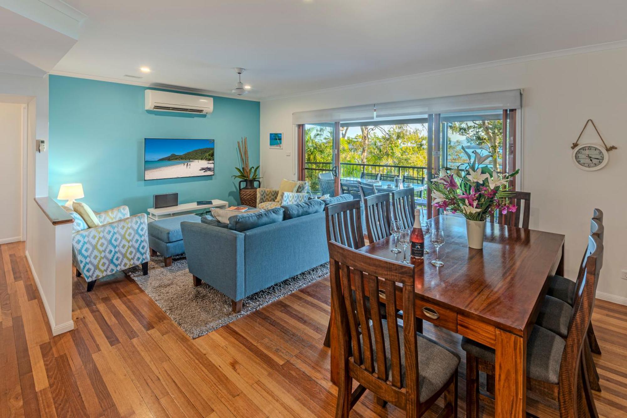 Heliconia 1 3 Bedroom Ocean Views With Golf Buggy Holiday home Hamilton Island