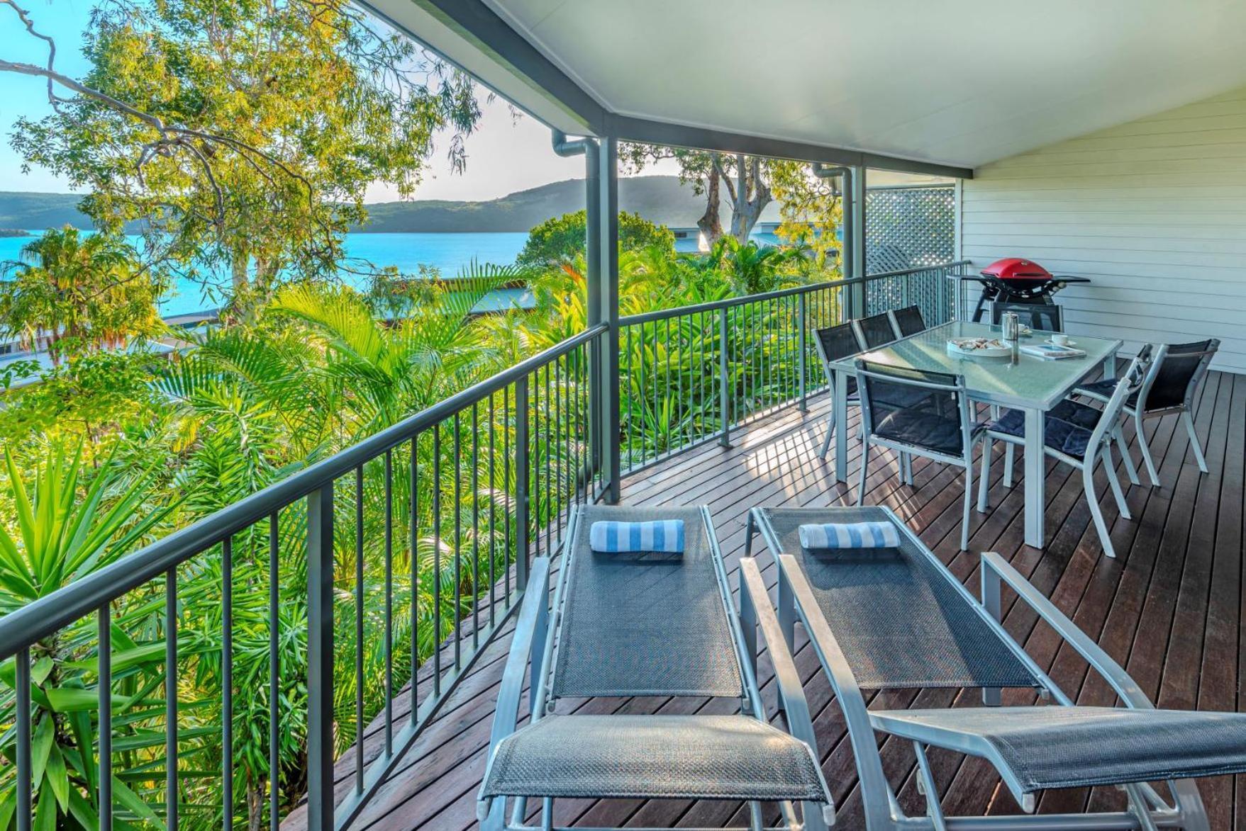 Heliconia 1 3 Bedroom Ocean Views With Golf Buggy Holiday home
