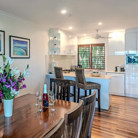 Heliconia 1 Hamilton Island 3 Bedroom Ocean Views With Golf Buggy Exterior photo